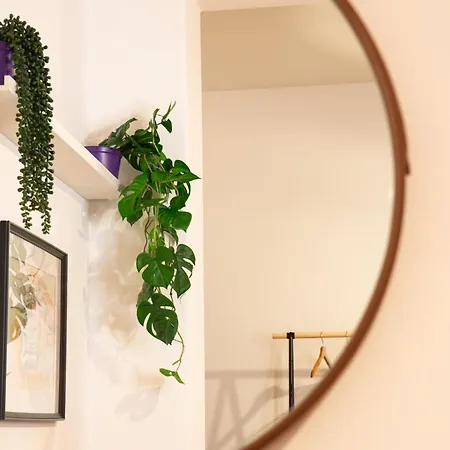 Wellstay Downtown Apartment